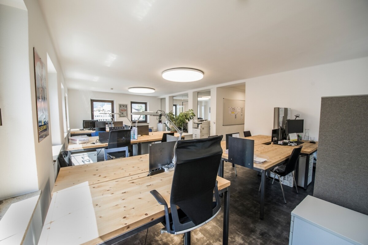 SZentrum Coworking Besprechungstisch