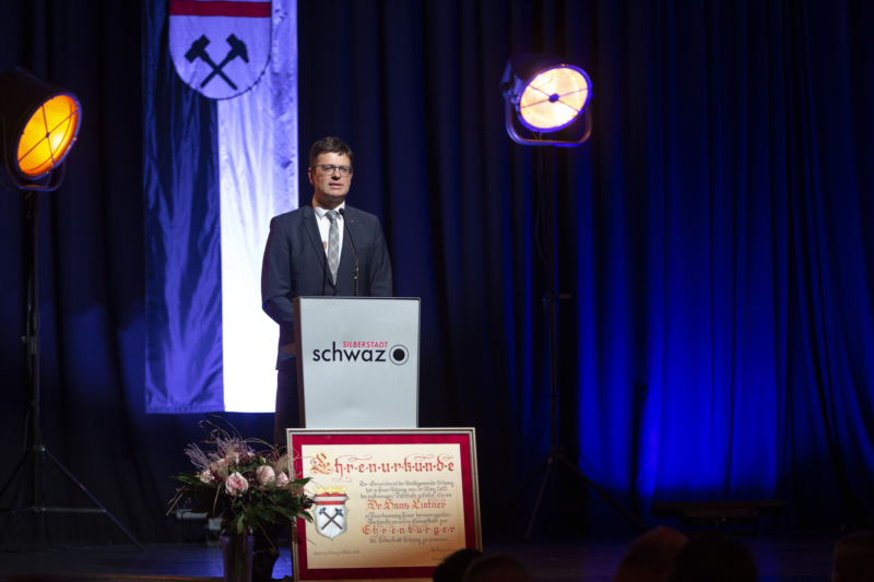 Vortrag auf Bühne im SZentrum in Schwaz