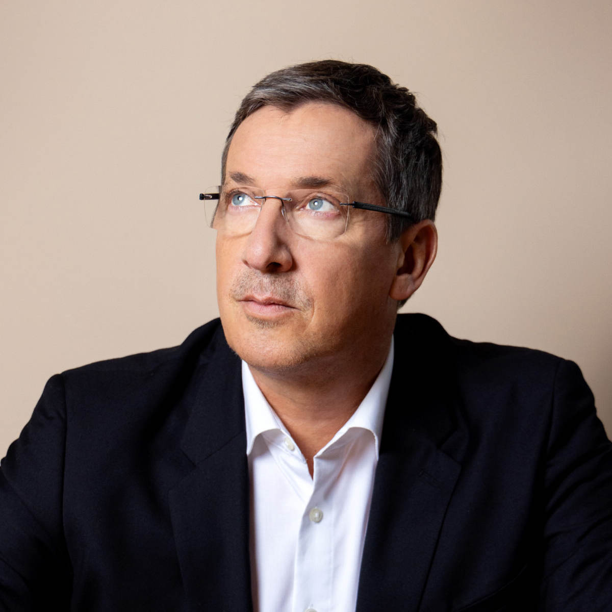 Viktor Gernot Portrait